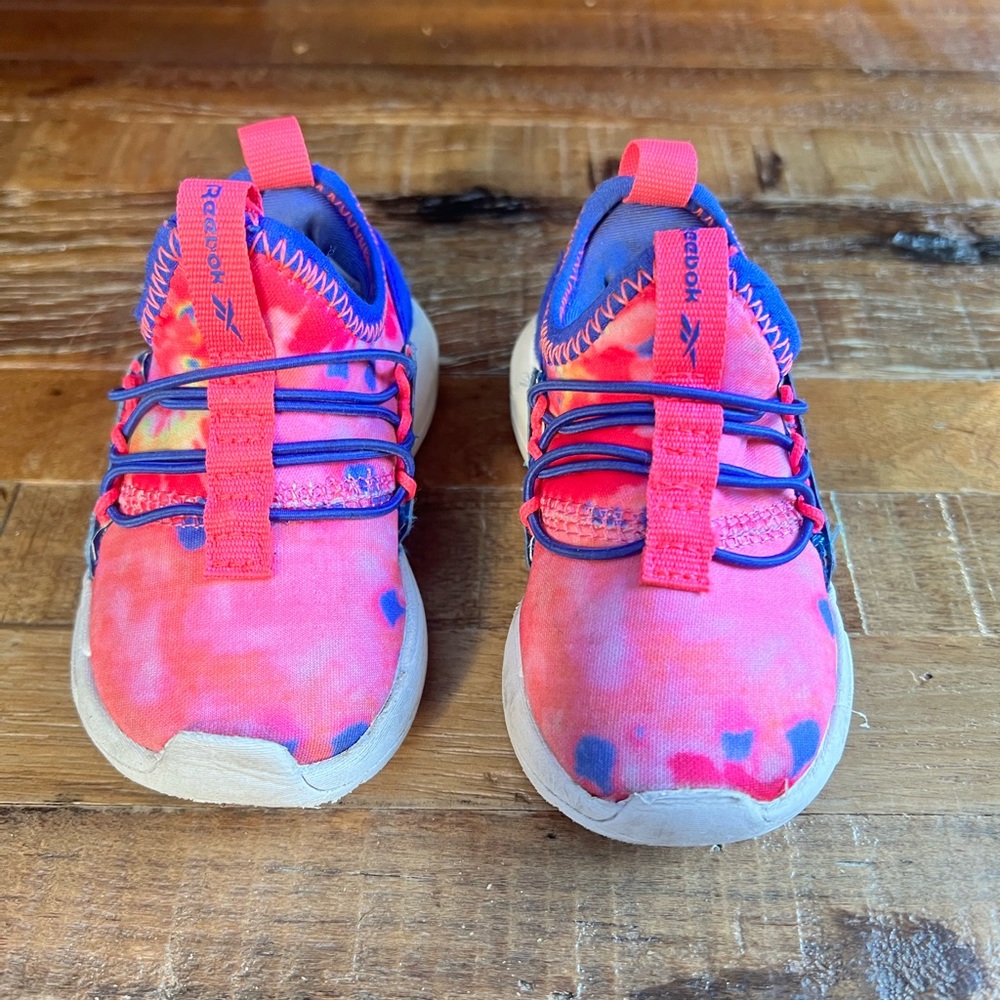 Baby girl sneakers Reebok size 4